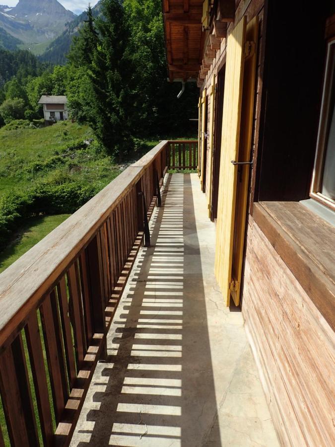 Chalet Le Muguet Villa โอวรอนนาซ ภายนอก รูปภาพ
